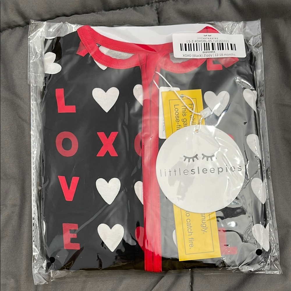 Little Sleepies Black and Red Love Zippy NWT retired print